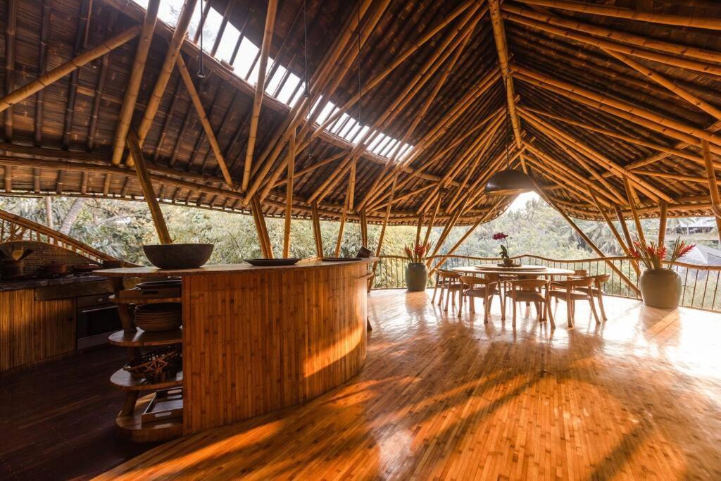 Villa Sharma Springs 5 Bds Luxurious Bamboo Mansion Pool *